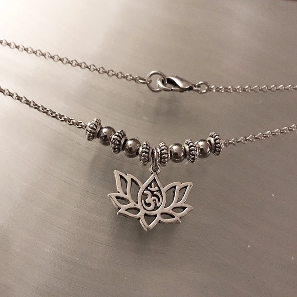 π΄SALE ! lotus flower om sign steel chain necklace - Picture 4 of 7